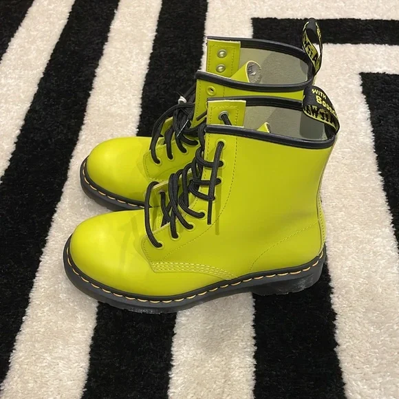 "**Brand New Dr. Martens 1460 8-Eye Combat Boots - Lime Green, Size 6** NO BOX - Picture 2 of 4